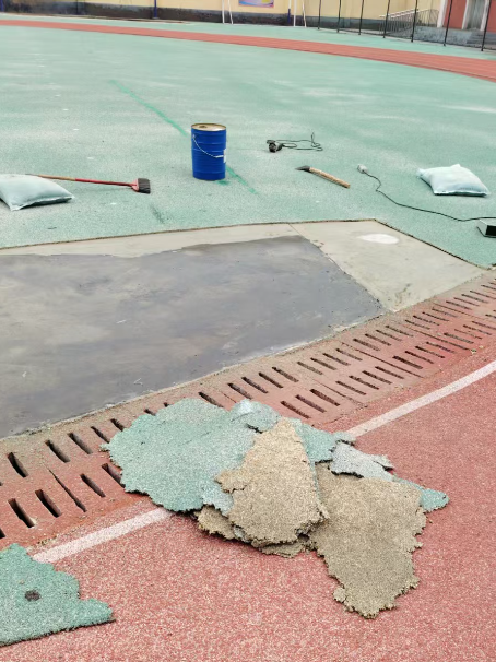 柳州球场翻新维修补、球场翻新修补改造